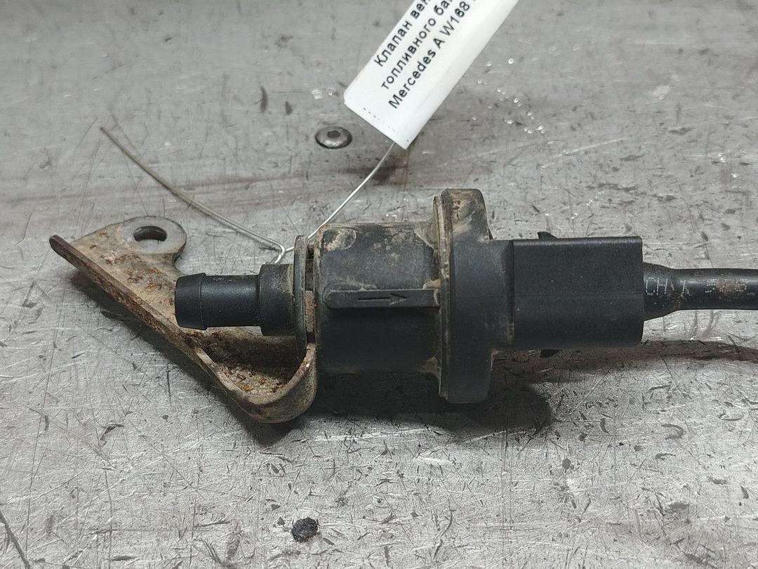 Клапан вентиляции топливного бака 4Z27PP Mercedes A W168 - Фото 2