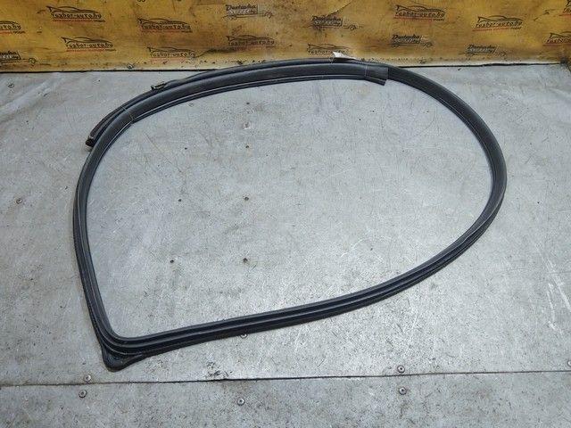 Уплотнитель двери передней правой OTUK0F Toyota Avensis купить с доставкой