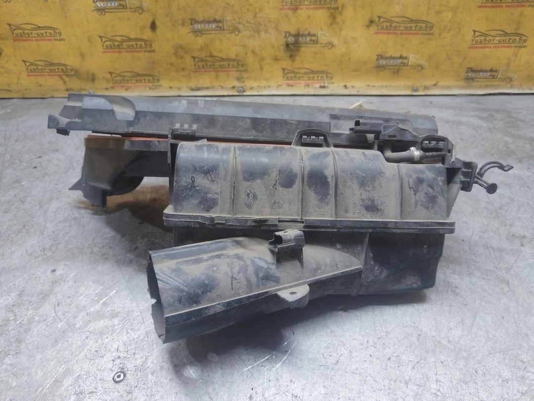 Корпус воздушного фильтра D6NX0M Citroen C3 купить с доставкой