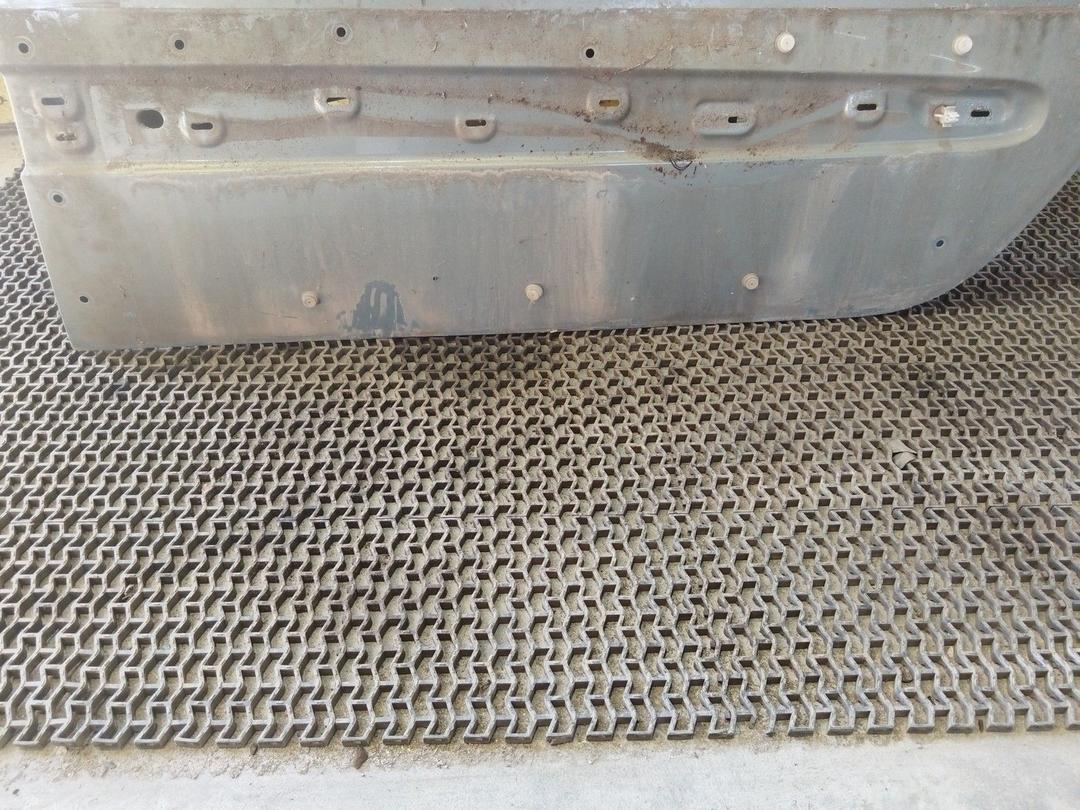 Дверь передняя правая O09W82 Renault Scenic RX4 undefined