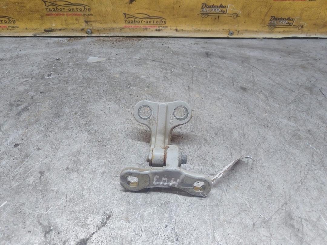 Петля двери передней левой 6M800U Volvo S40 - Фото 1