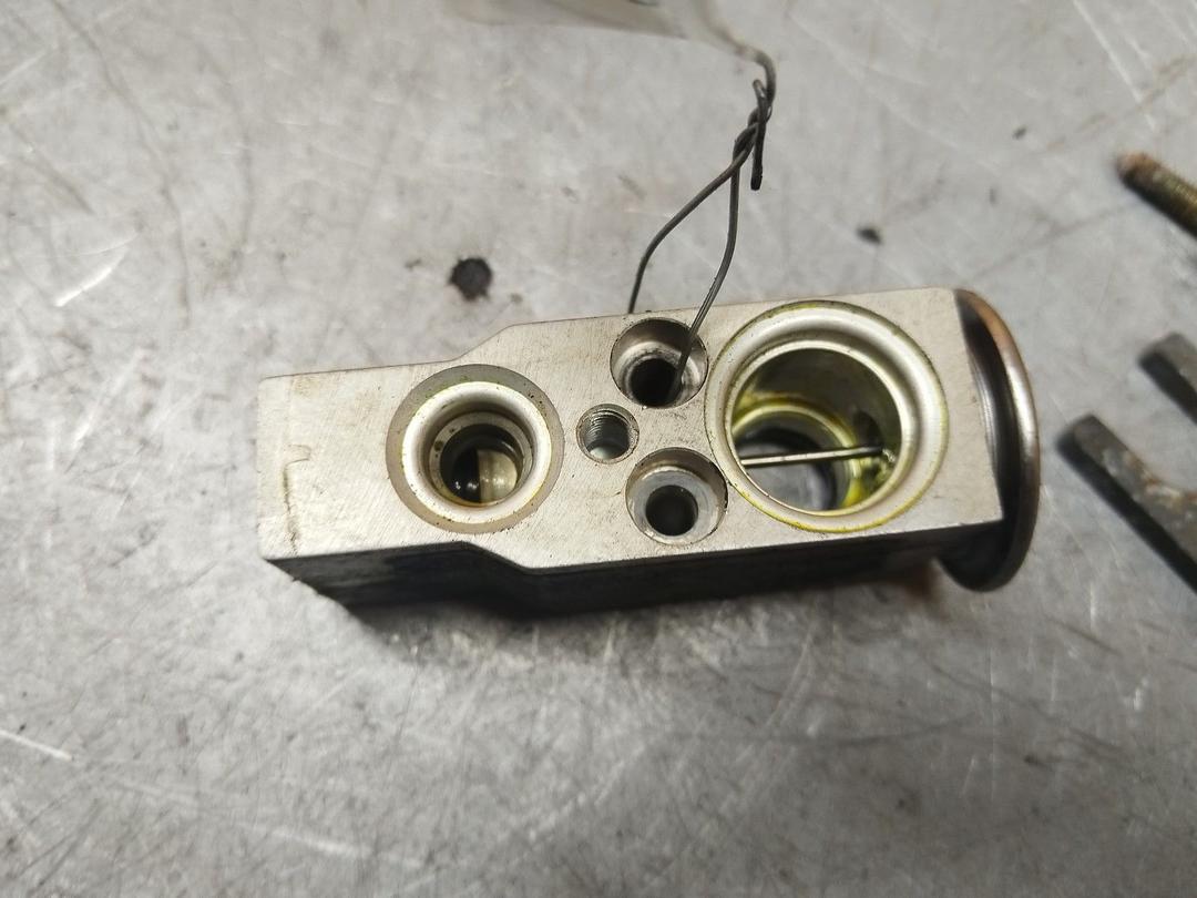 Клапан ТРВ (расширительный) кондиционера 71NLGJ Peugeot 406 купить