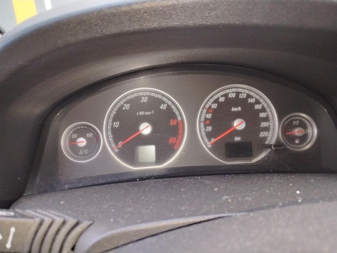 Щиток приборов (приборная панель) SUZETJ Opel Vectra