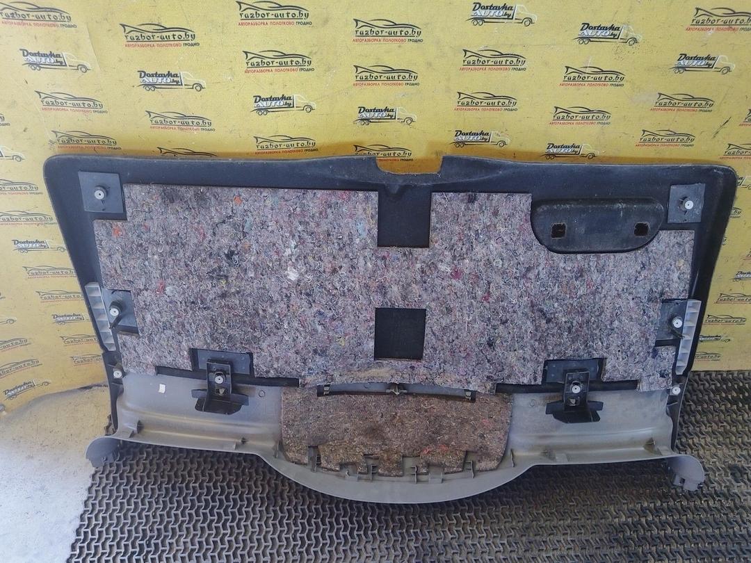 Обшивка крышки багажника YT3ZT5 Renault Espace купить с доставкой
