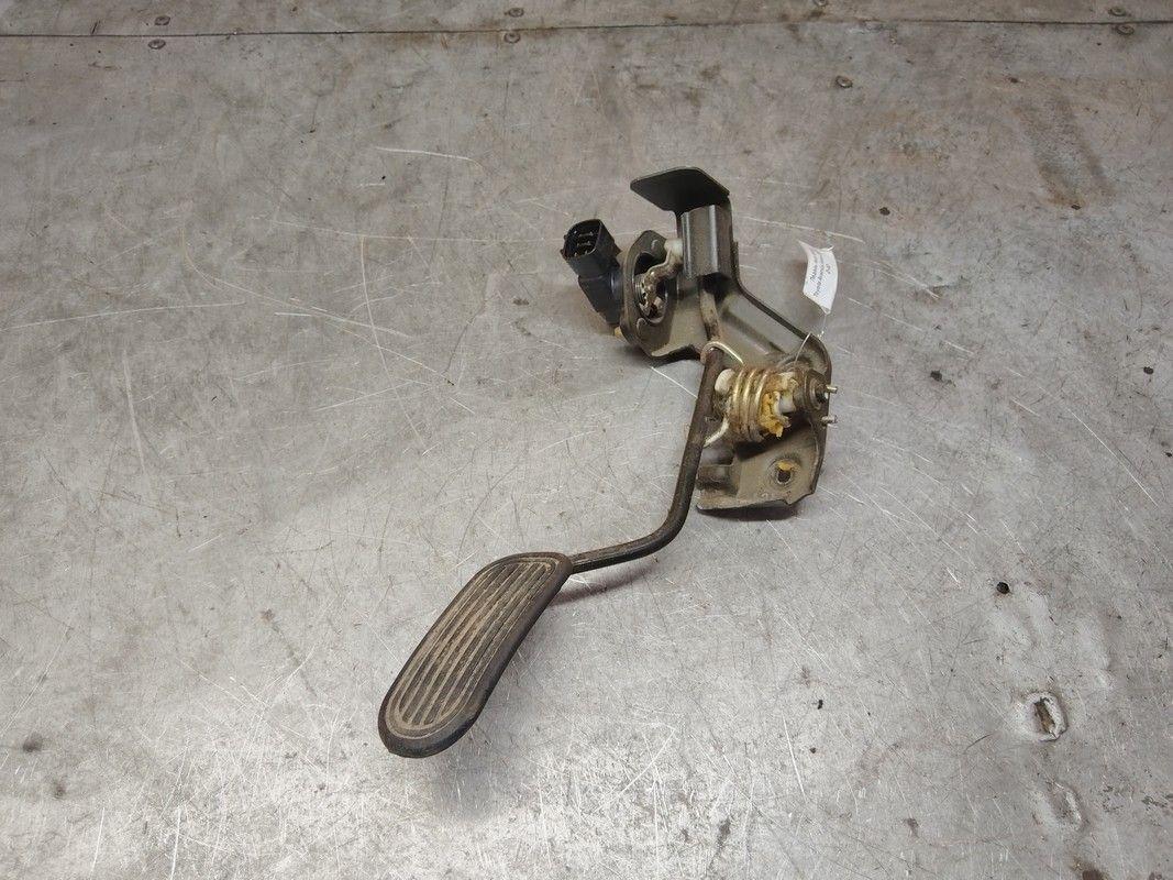 Педаль газа V0V4AF Toyota Avensis Verso - Фото 1