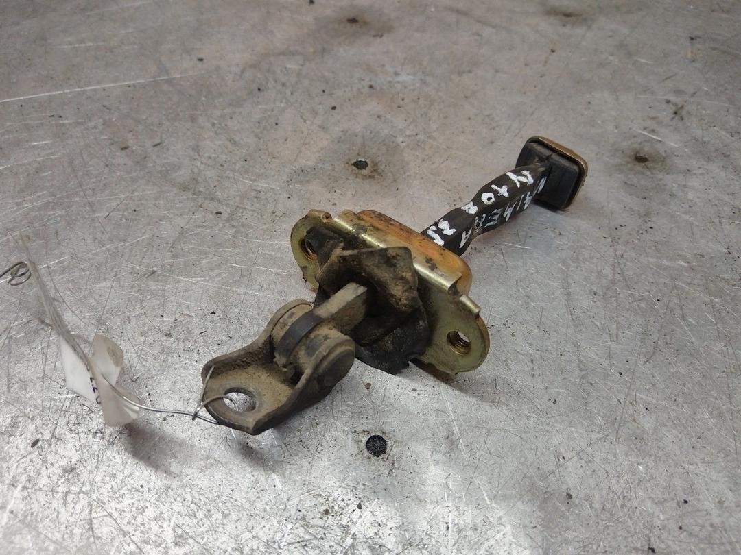 Ограничитель открывания двери задней 05F168 купить