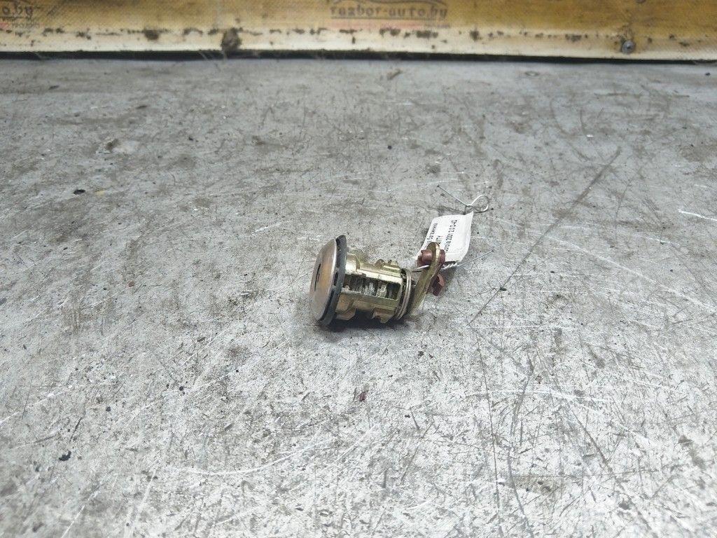 Личинка замка багажника LCQMTY Toyota Corolla - Фото 2