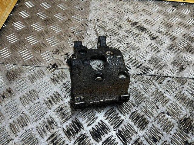 Кронштейн компрессора кондиционера J5HKPE Peugeot 206