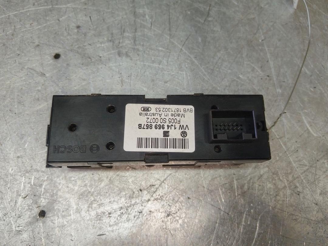 Блок управления стеклоподъемниками EGAL40 Volkswagen Passat - Фото 3