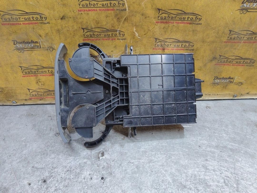 Подстаканник T2GMMY Kia Carnival купить с доставкой