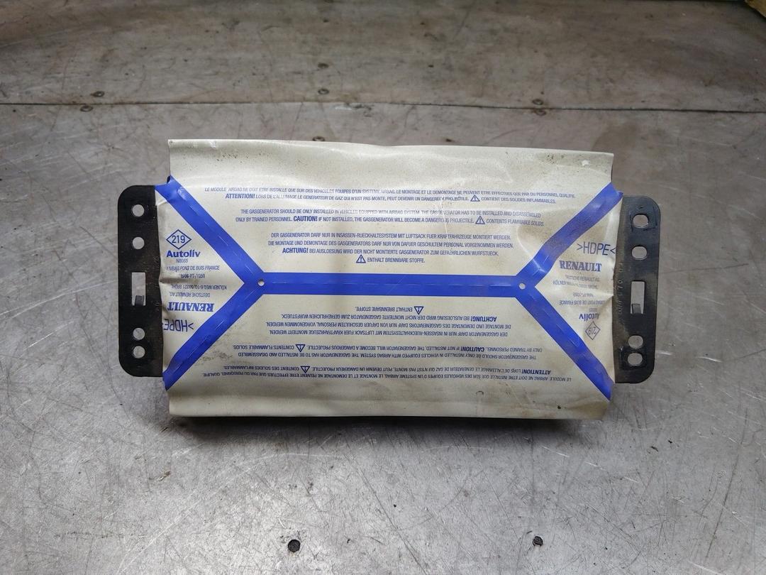 Подушка безопасности пассажира 1CPE5K Renault Scenic