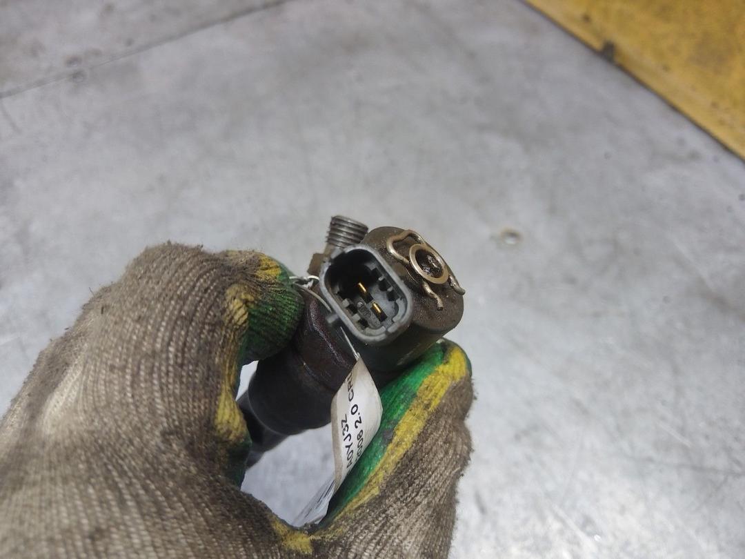 Форсунка A0YJ3Z Hyundai Trajet купить в магазине запчастей бу