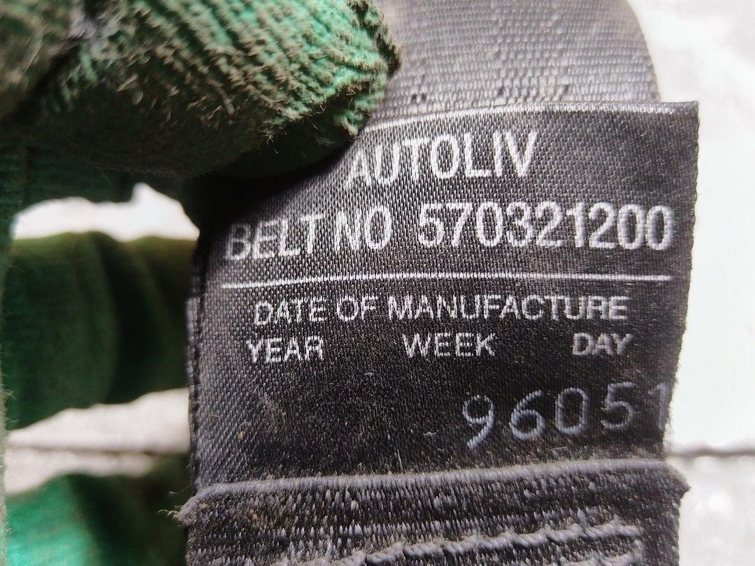 Ремень безопасности передний правый RWY0HO Mitsubishi Carisma купить на авторазборке