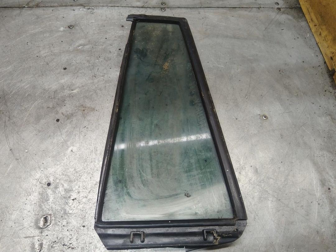 Стекло двери задней правой 0BK9WF Mazda Premacy купить