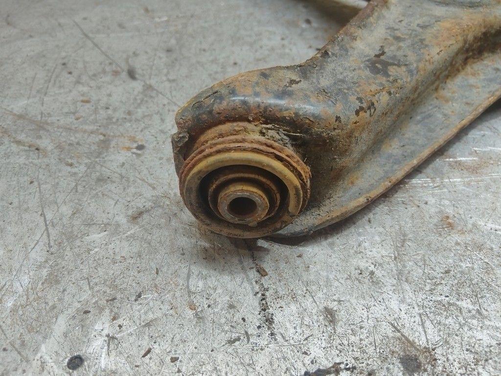 Рычаг передний левый NII8UR Audi 80 - Фото 4