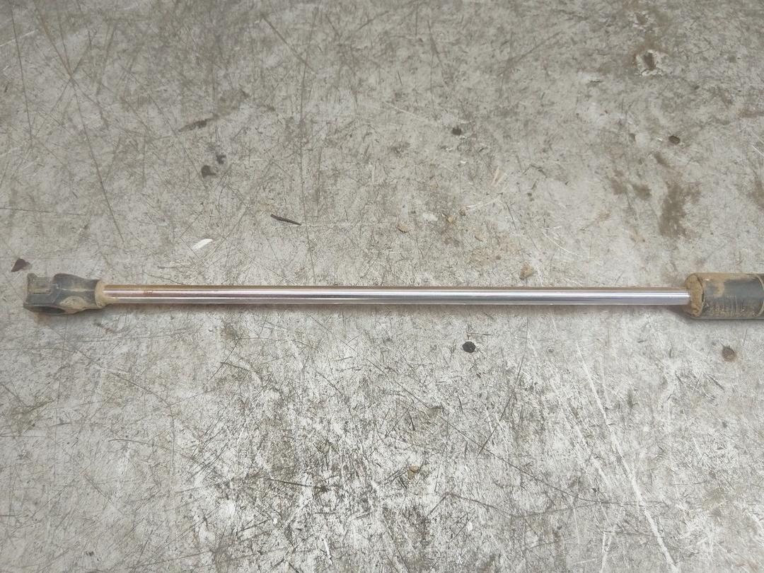 Амортизатор крышки багажника (3-5 двери) WAIHQK Citroen Berlingo купить с доставкой