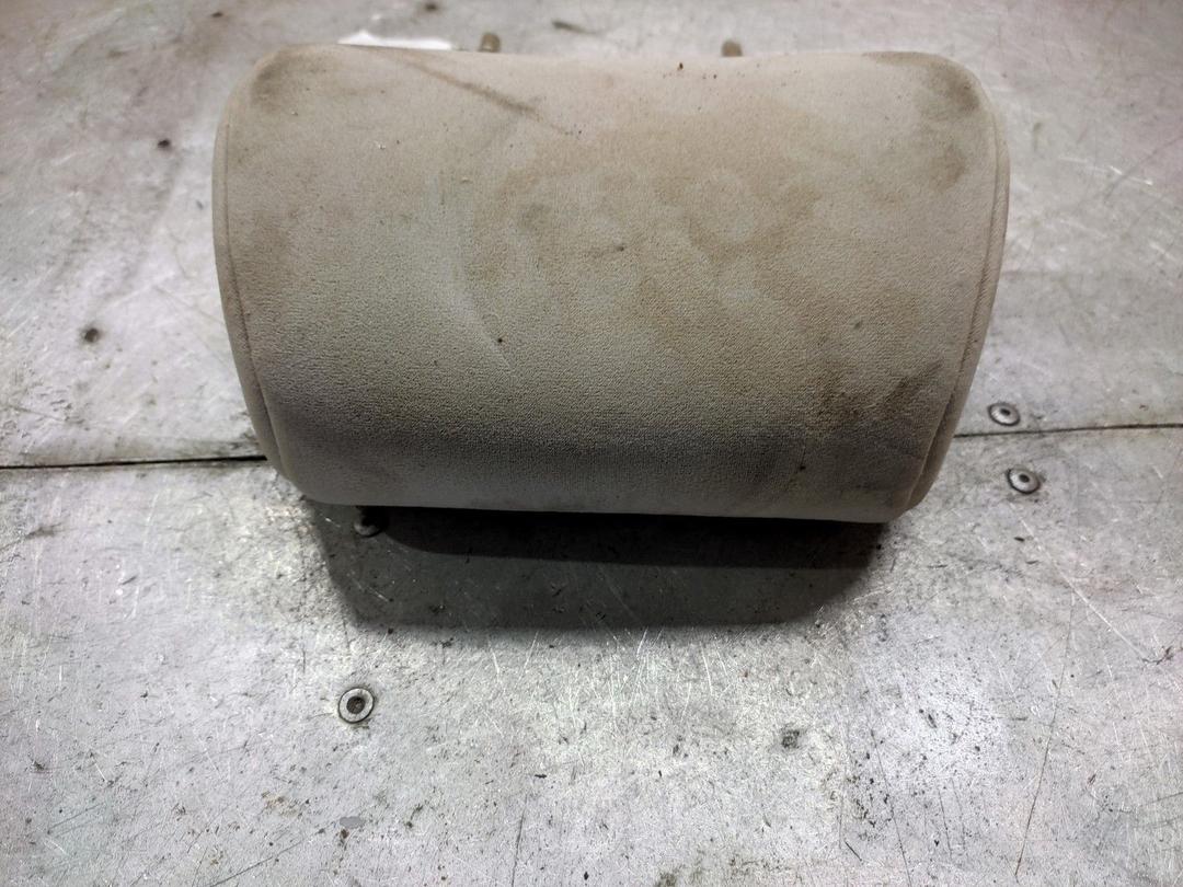 Подголовник 6XUUK3 Mazda 626 купить с доставкой