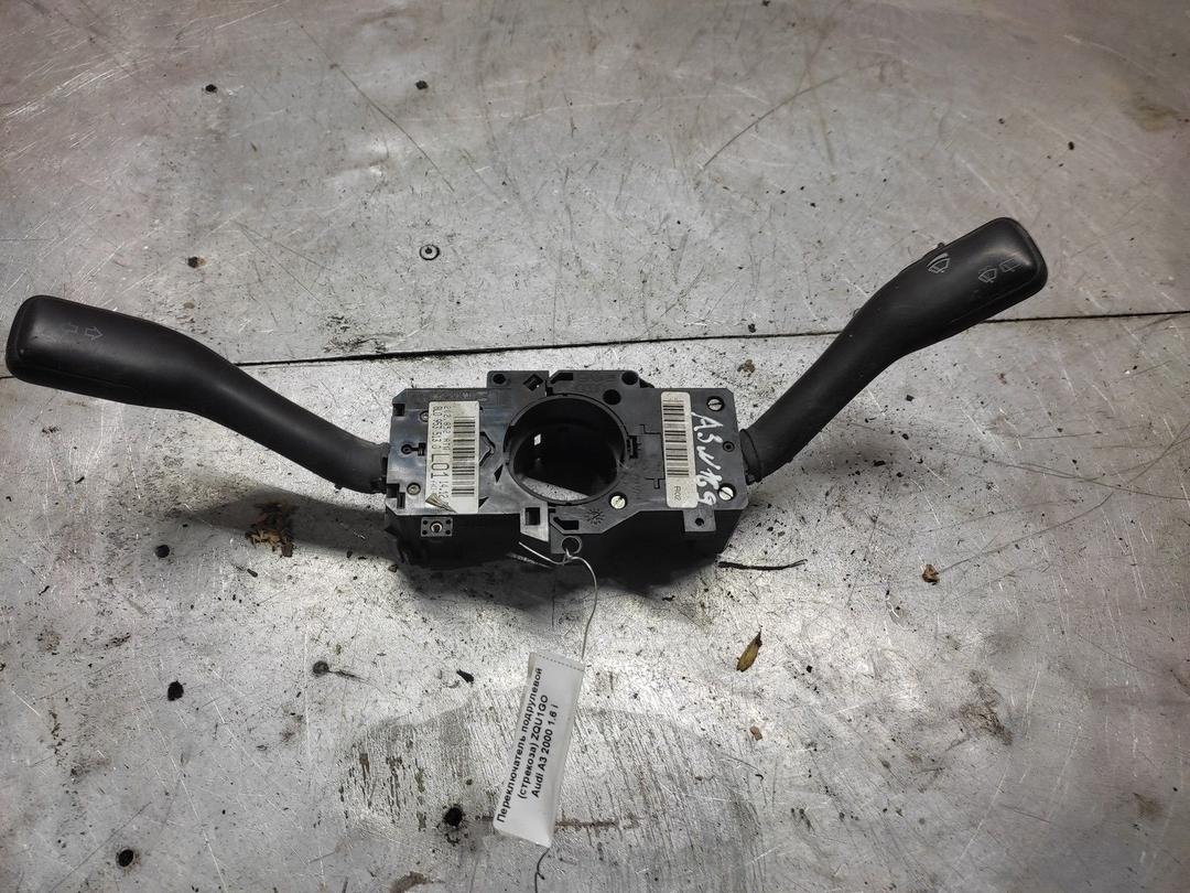 Переключатель подрулевой (стрекоза) ZQU1GO Audi A3