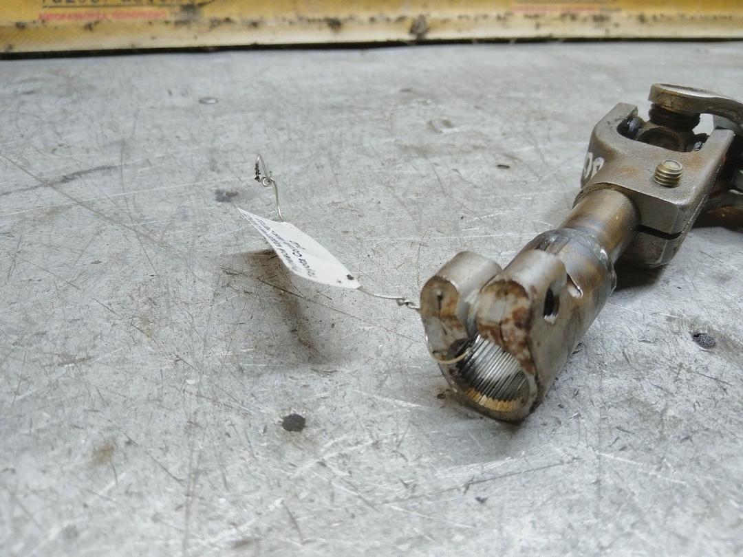 Рулевой карданчик LNMKZX Toyota Corolla Verso купить с доставкой