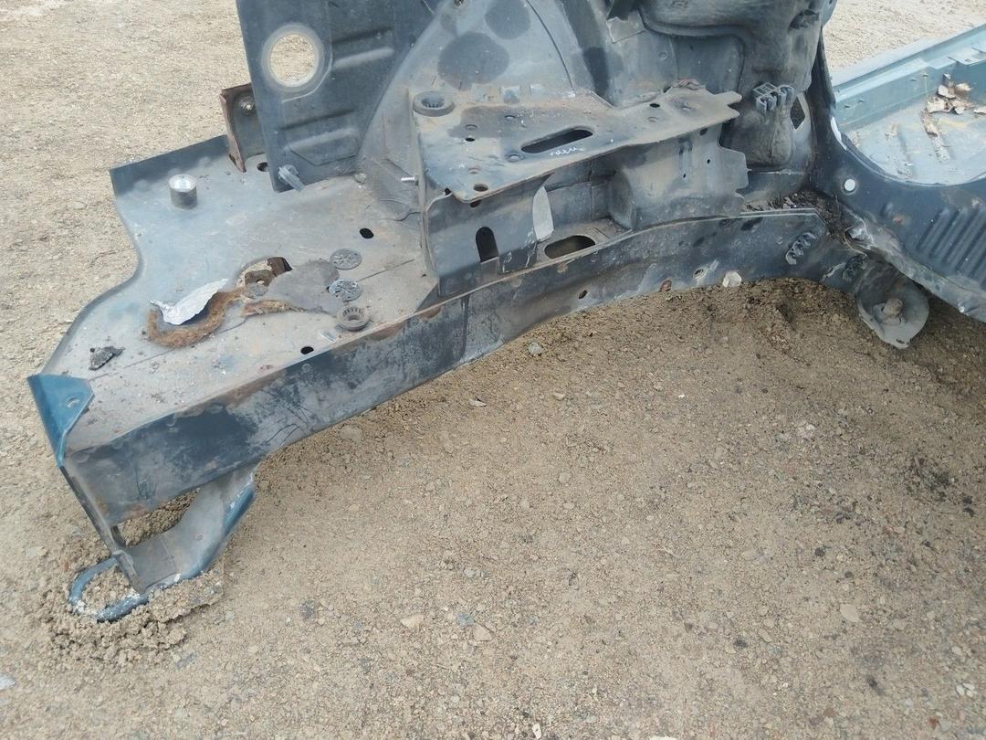 Стакан лонжерона правый A770CM Volkswagen Sharan купить в магазине запчастей бу