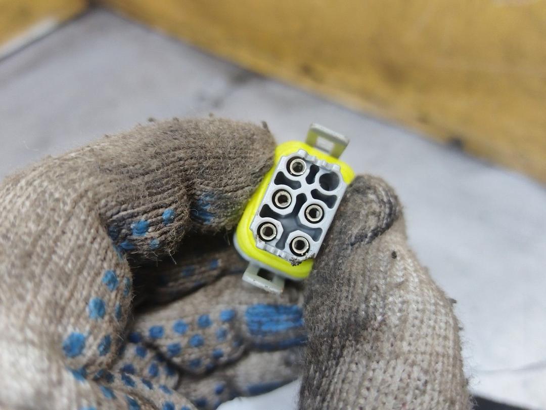 Проводка двери передней левой FD40S2 Mitsubishi Space Star - Фото 8