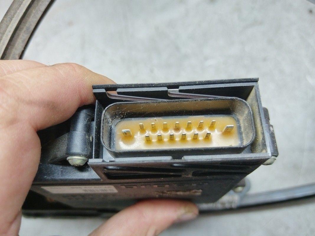 Стеклоподъемник задний левый 72HV14 Ford Galaxy купить на авторазборке