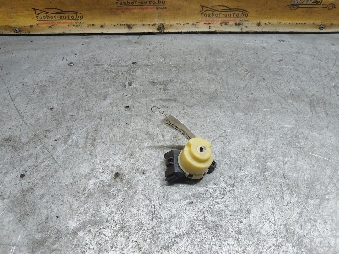 Контактная группа L573FP Mitsubishi Grandis