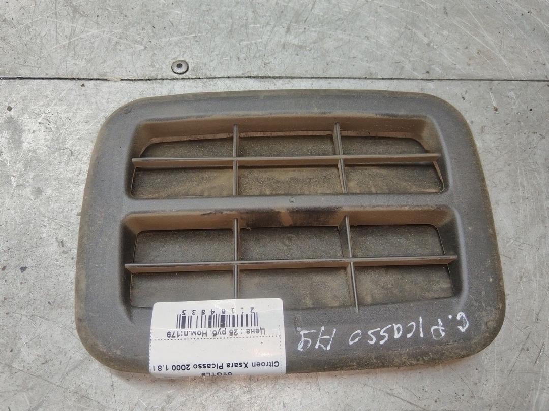 Решетка вентиляции кузова 0YGTL9 Citroen Xsara Picasso