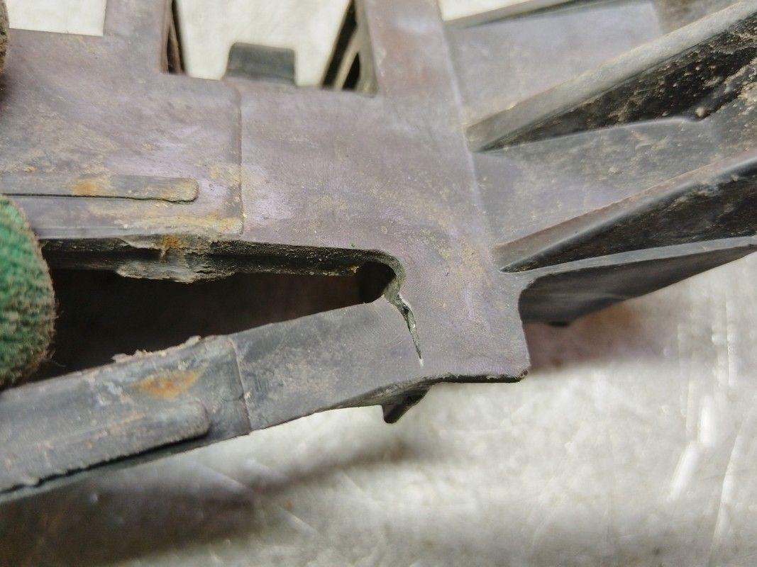 Кронштейн крепления бампера переднего 02TIT1 Peugeot 307 купить с доставкой