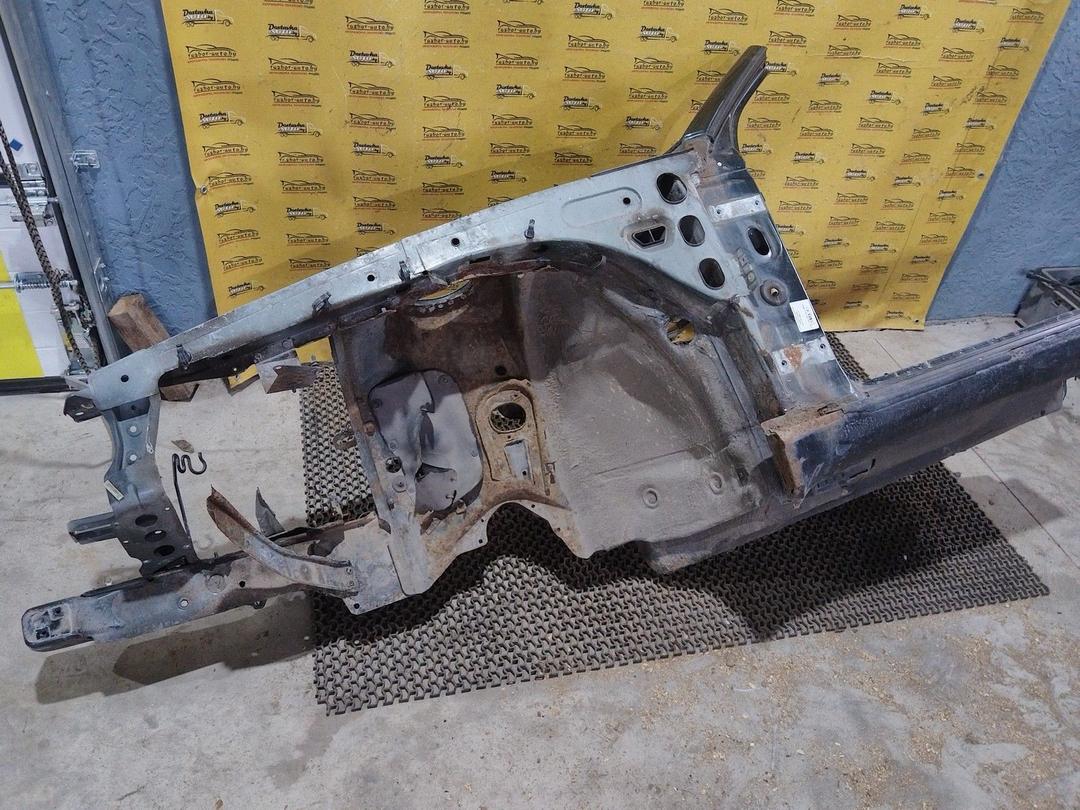 Стойка кузовная передняя левая 5TASQ5 Audi 100 купить на авторазборке