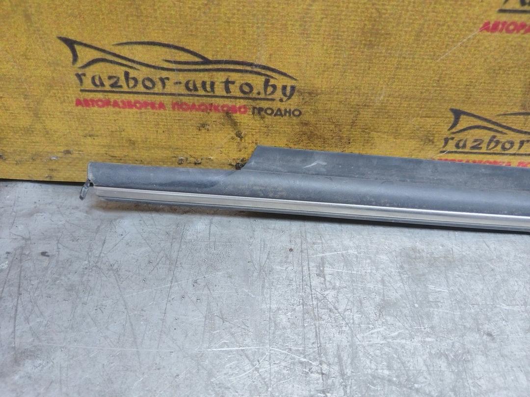 Молдинг двери передней правой Q5D1SV Opel Vectra купить