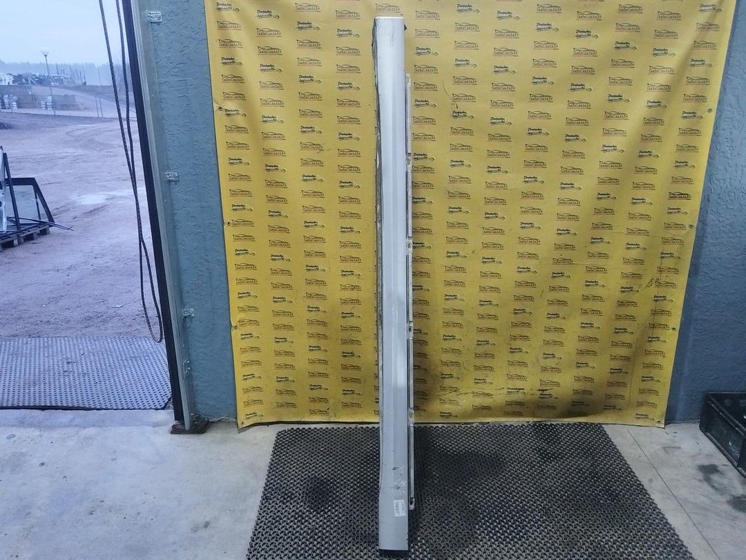 Накладка на порог наружная правая 2Z366Y Opel Vectra