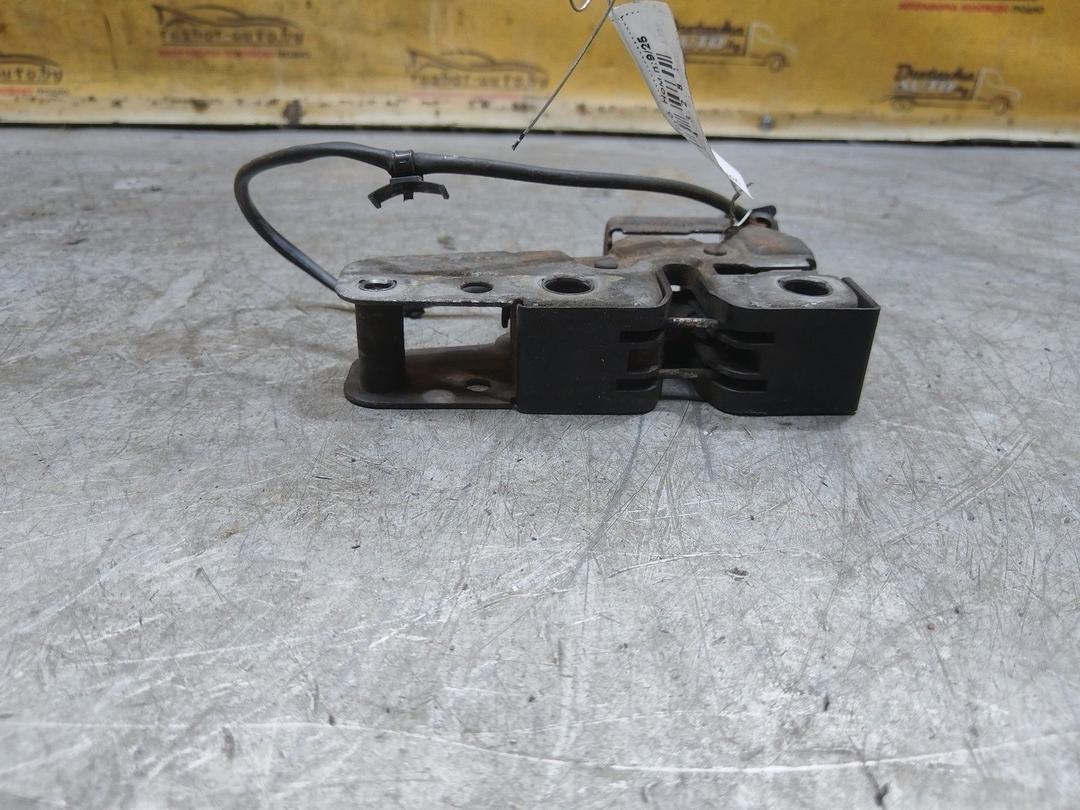 Замок капота PO969Q Volkswagen Polo купить с доставкой