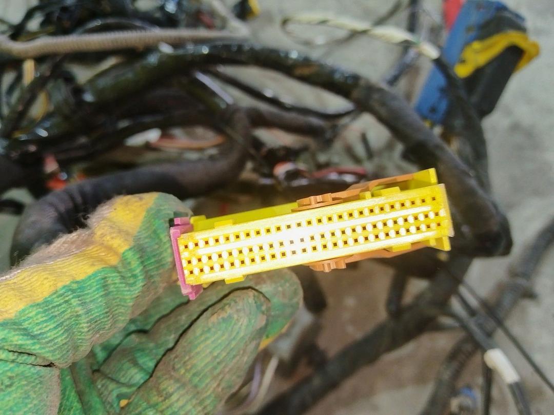 Проводка салона U8WHPO Renault Laguna undefined