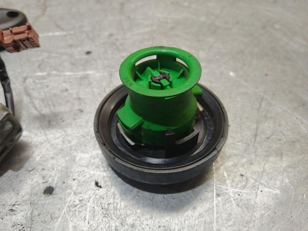 Замок зажигания 5GGJL8 Citroen C5 купить в магазине запчастей бу