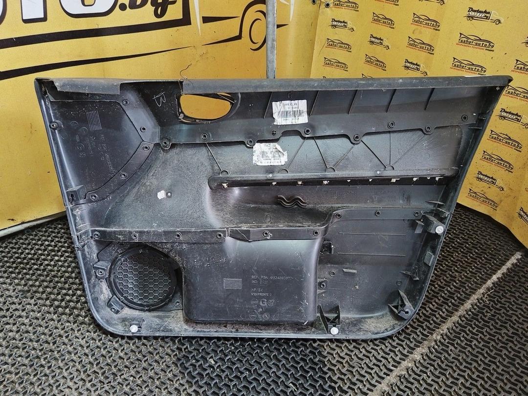 Обшивка двери передней левой (дверная карта) BD57VY Peugeot 307 купить