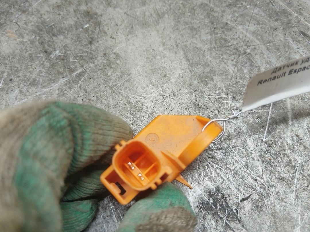 Датчик удара UIR3WG Renault Espace купить в магазине запчастей бу