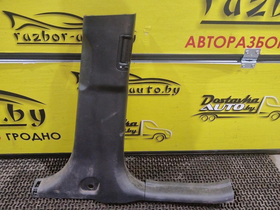 Обшивка стойки центральной правой R94639 Kia Sorento