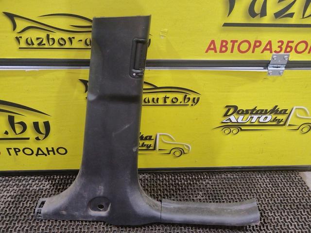 Обшивка стойки центральной правой R94639 Kia Sorento