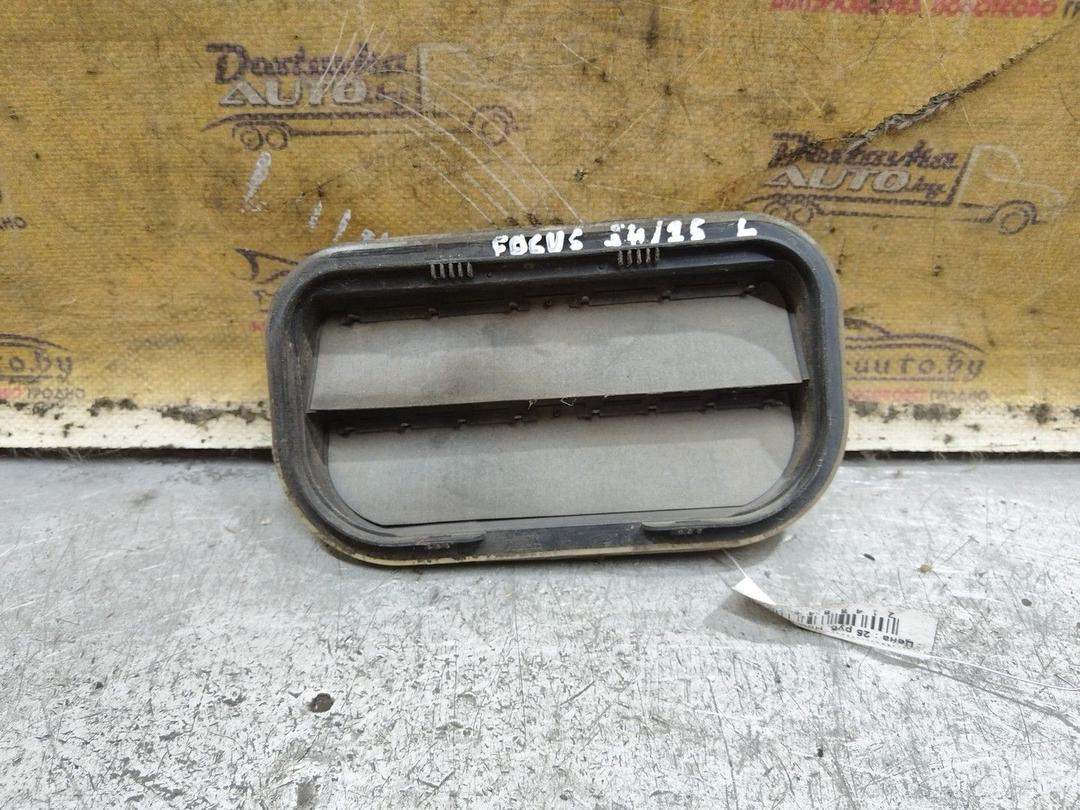 Решетка вентиляции кузова MB2GIJ Ford Focus - Фото 1