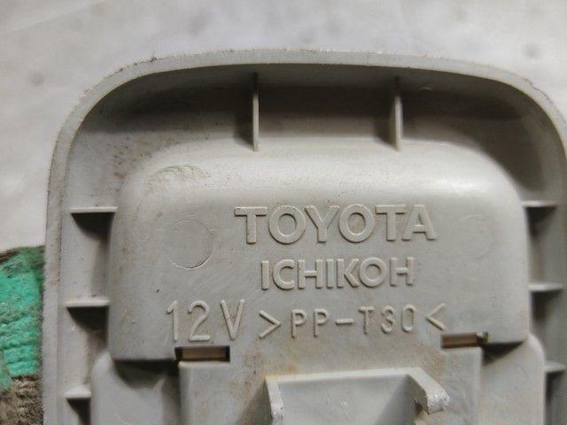 Фонарь салона (плафон) 2YASWE Toyota Avensis Verso купить в магазине запчастей бу