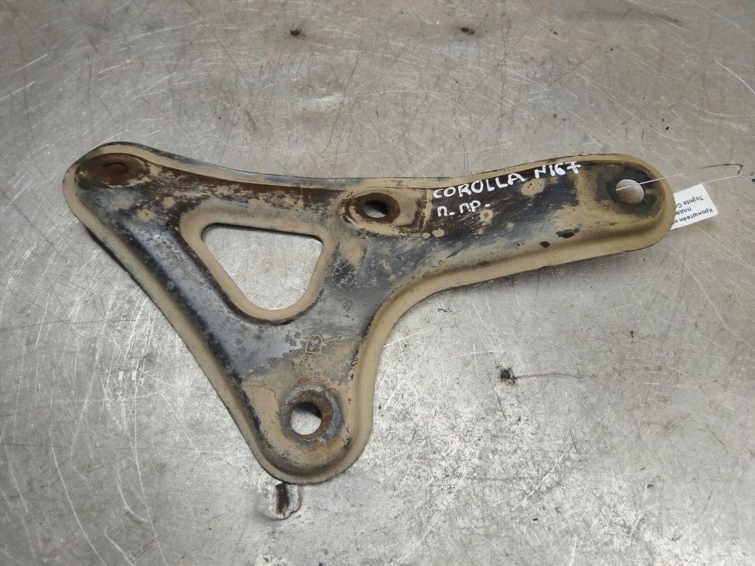 Кронштейн крепления балки подвески 8SBLF8 Toyota Corolla