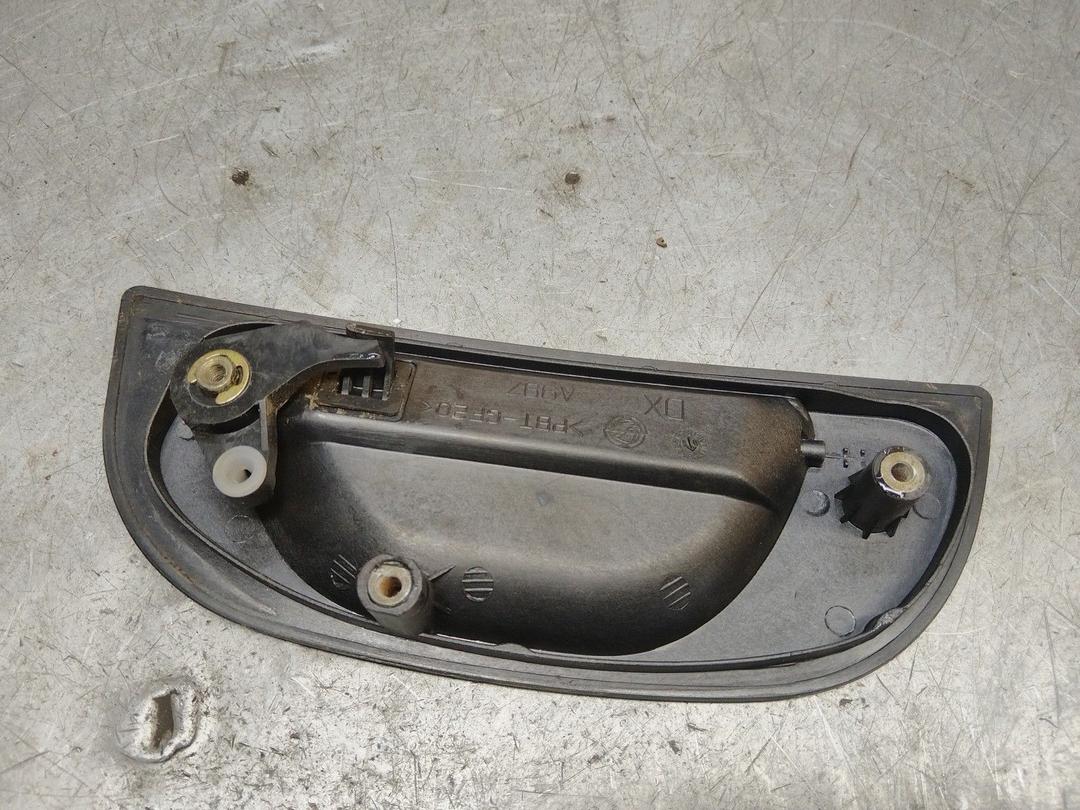 Ручка наружная задняя правая EYAJ6R Alfa Romeo 147 - Фото 2