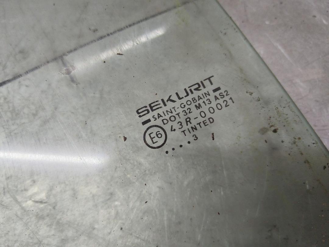 Стекло двери задней правой 3M528X Ford Mondeo купить с доставкой