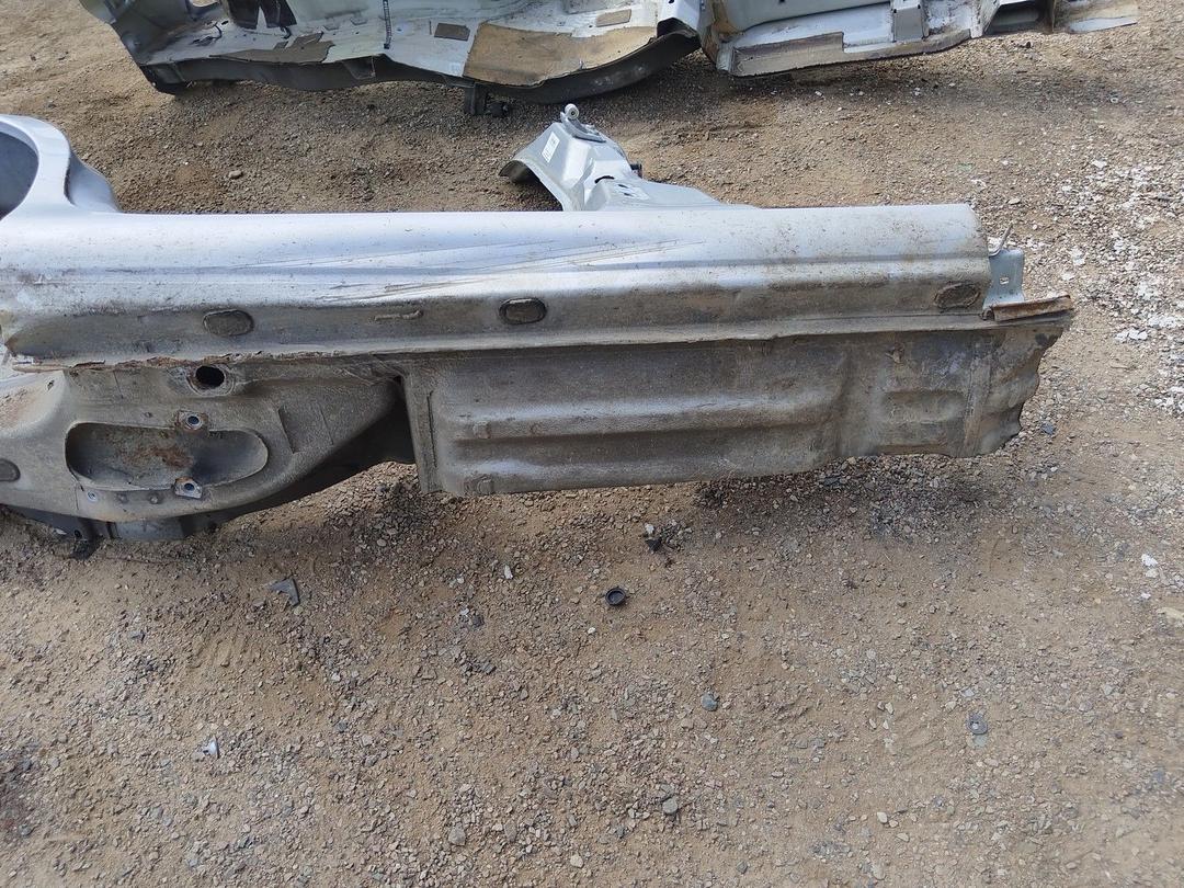 Стойка кузовная центральная правая L5014T Alfa Romeo 147 купить на авторазборке