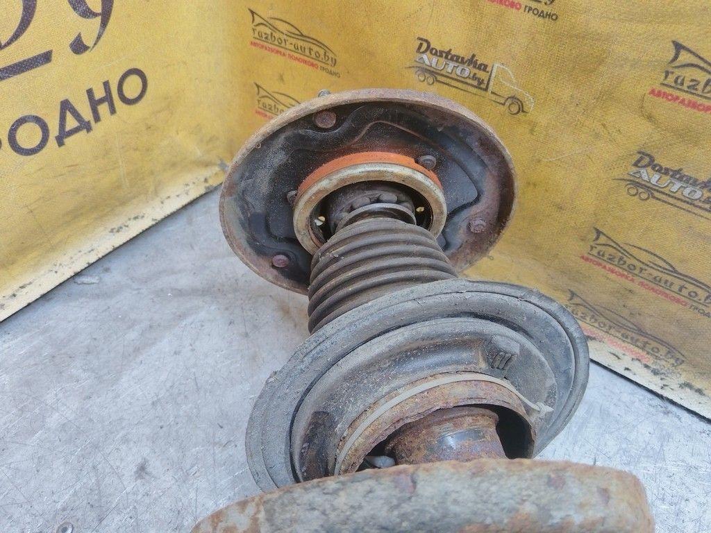 Кулак поворотный правый 4XMBU5 Audi 100 - Фото 6