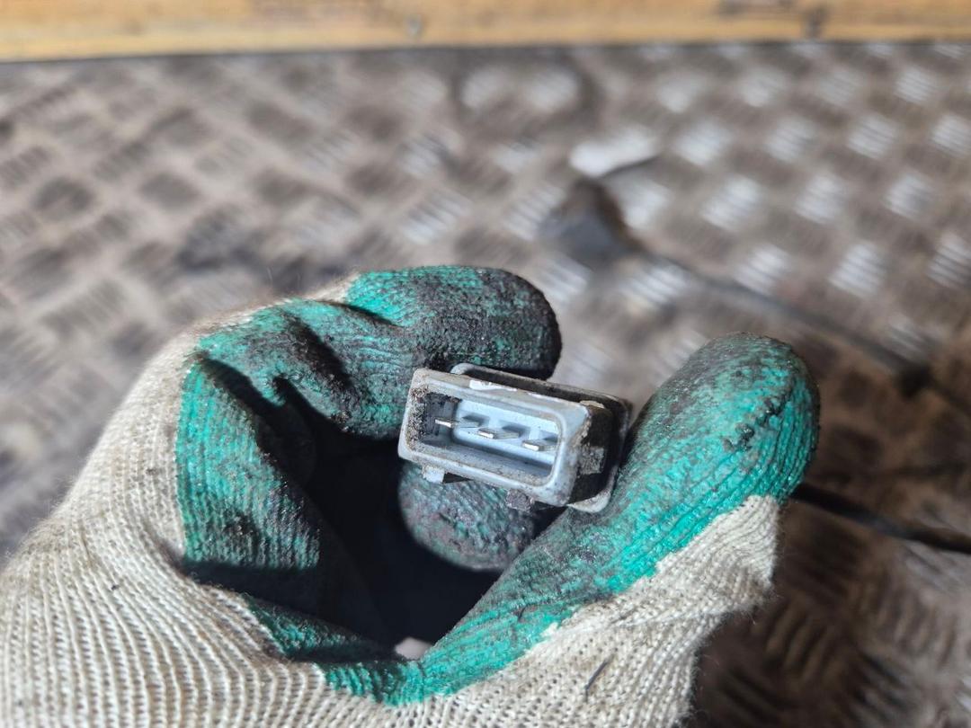 Датчик коленвала AYKC67 Volkswagen Passat купить с доставкой