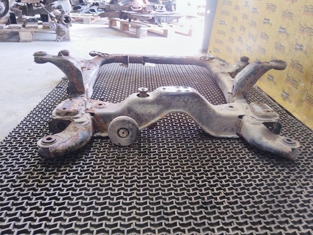 Балка подвески передняя (подрамник) UJ9L5W Opel Zafira купить с доставкой
