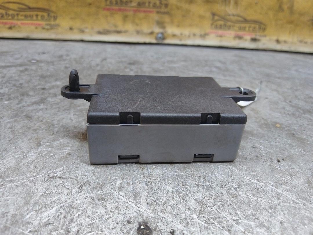 Блок управления центральным замком E8WCQ9 Citroen Berlingo купить в магазине запчастей бу