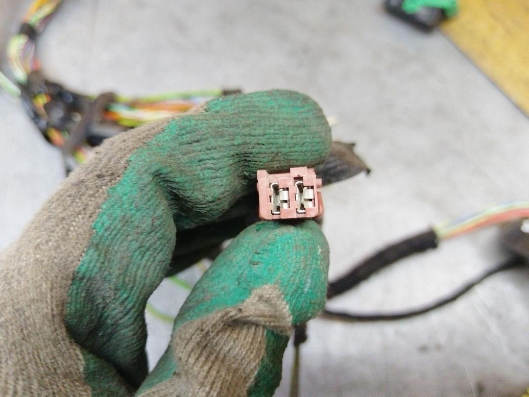 Проводка салона 8FQQD1 Citroen C4 - Фото 28